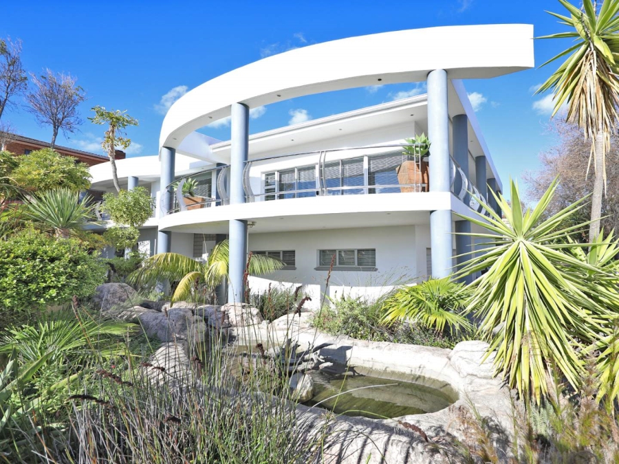 5 Bedroom Property for Sale in Plattekloof Western Cape